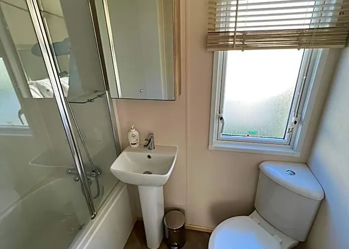 Anchors Rest - Family Caravan - Haven