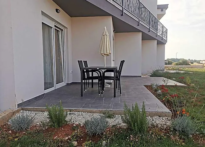 Apartment Eden