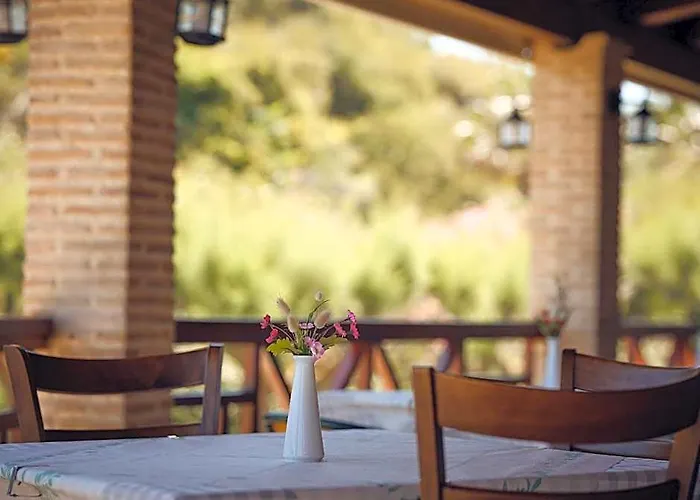 Plaka Beach Resort