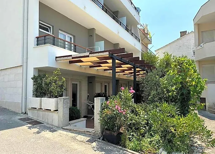 Apartments Adria