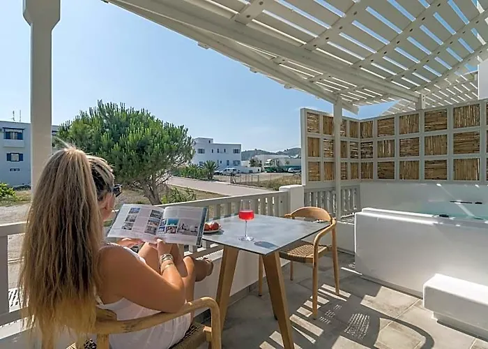 Orama Suites Milos