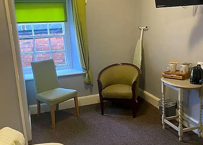 Turf Hotel