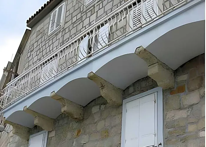 Komiza Provita Guesthouse