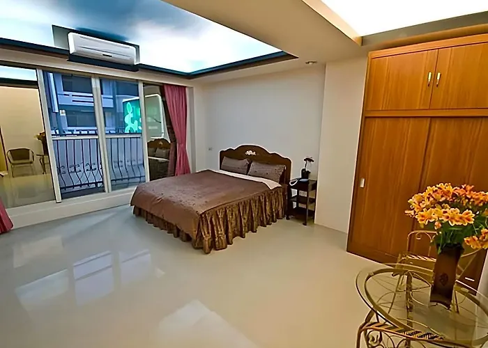 Yue Jing Commercial Hotel