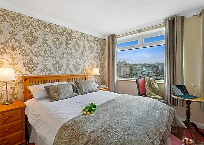 Seaways Hotel