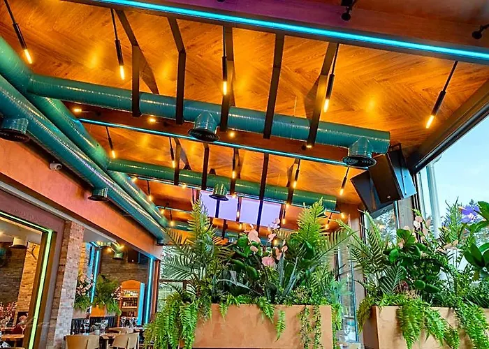 103 View Park Hotel