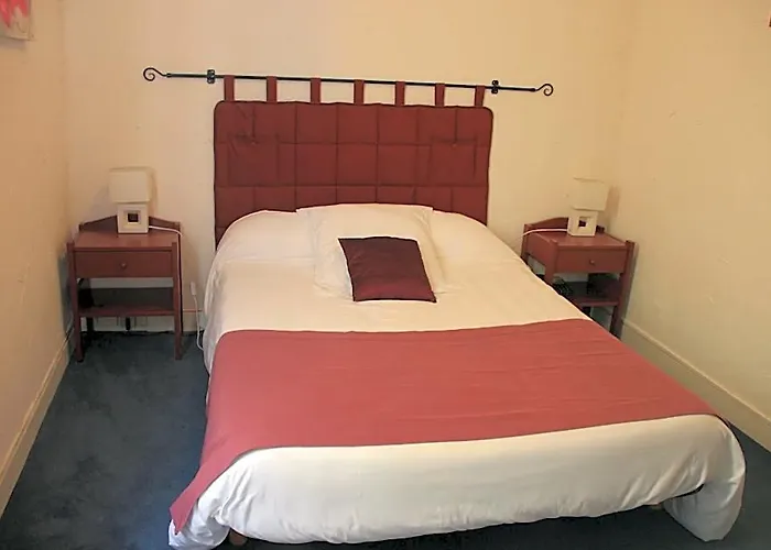 Central Hotel