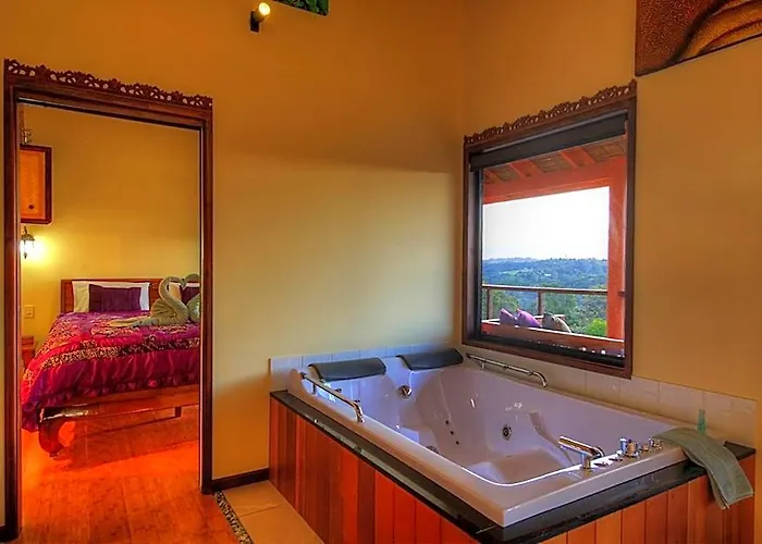 Maleny Tropical Retreat