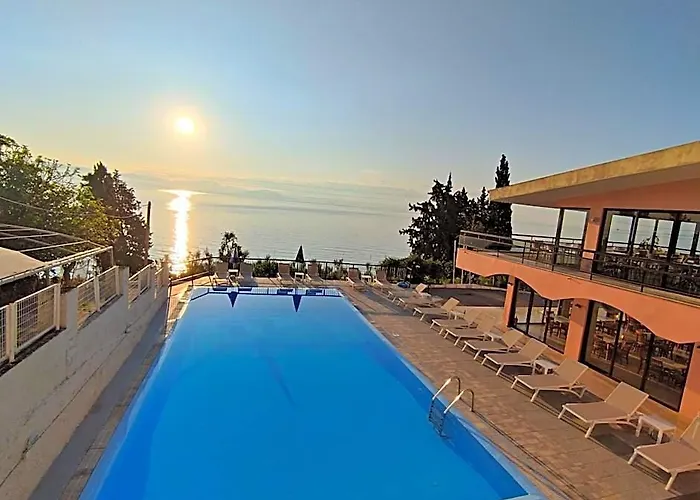 Siora Leni Hotel