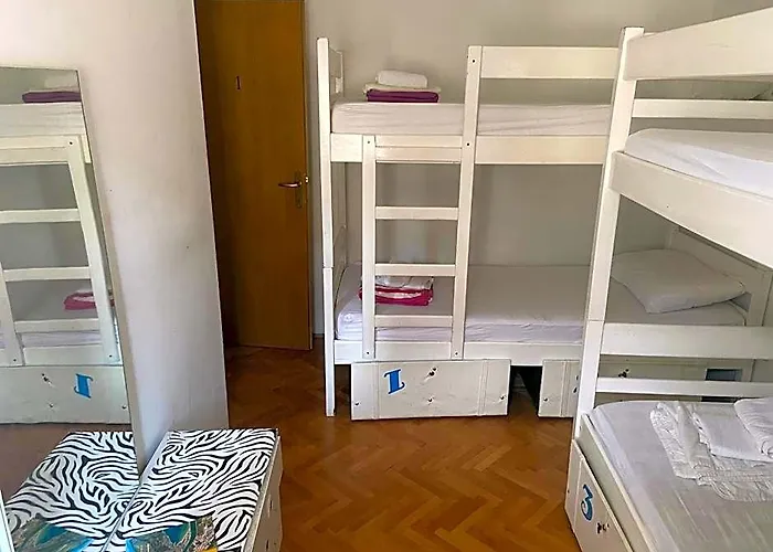 Hostel Omis