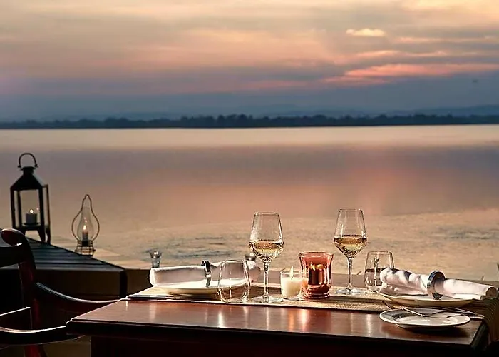 Ekho Lake House Polonnaruwa