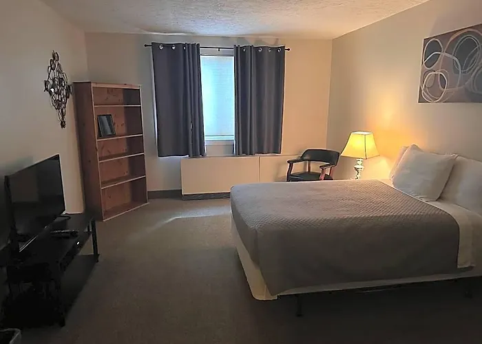 The Medicine Hat Villa