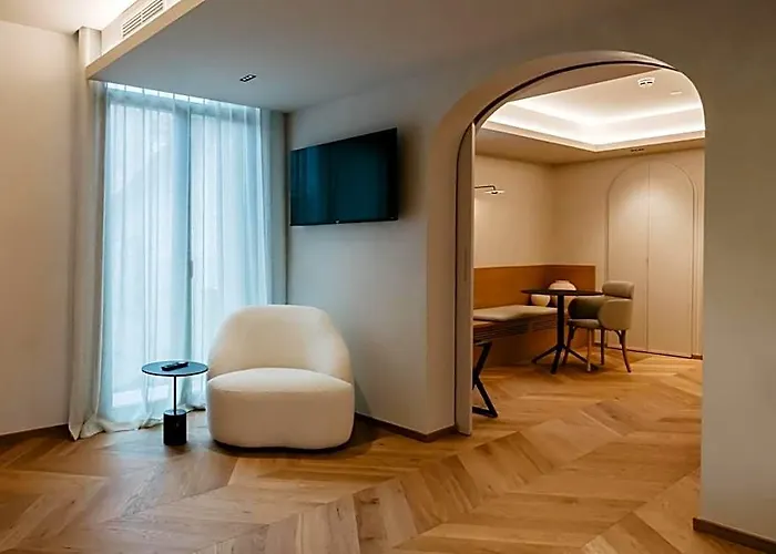 Hotel Petit Luxe