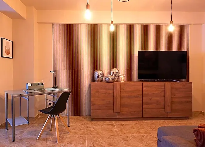 La Marina Apartment Suites