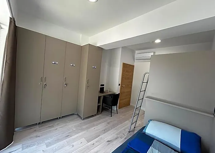 Hostelum
