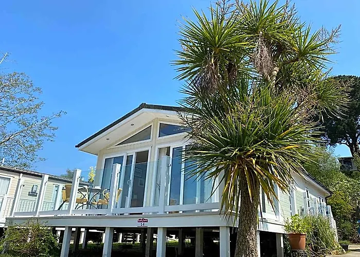 Palm Lodge Luxury Holiday Home