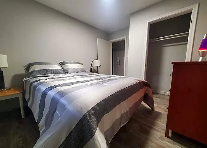 Central Private 1Br Apt. W/Free Prkg + Fast Wi-Fi