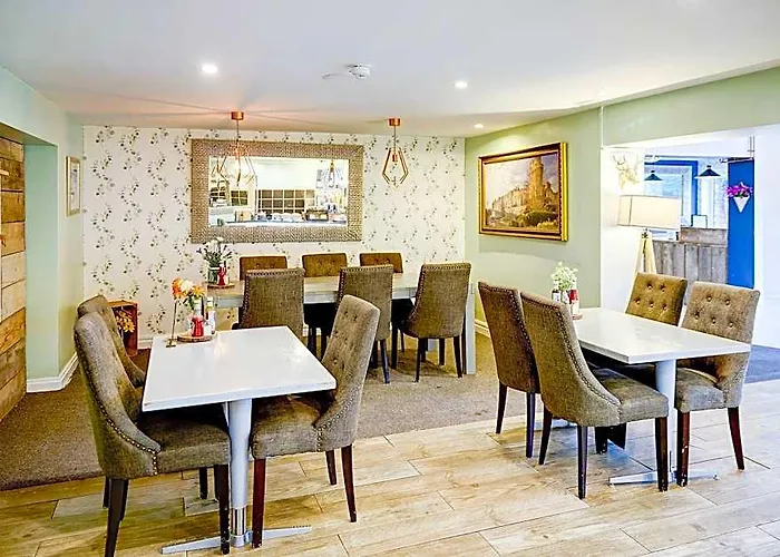 Warwickshire Park Hotel Kenilworth By Belvilla