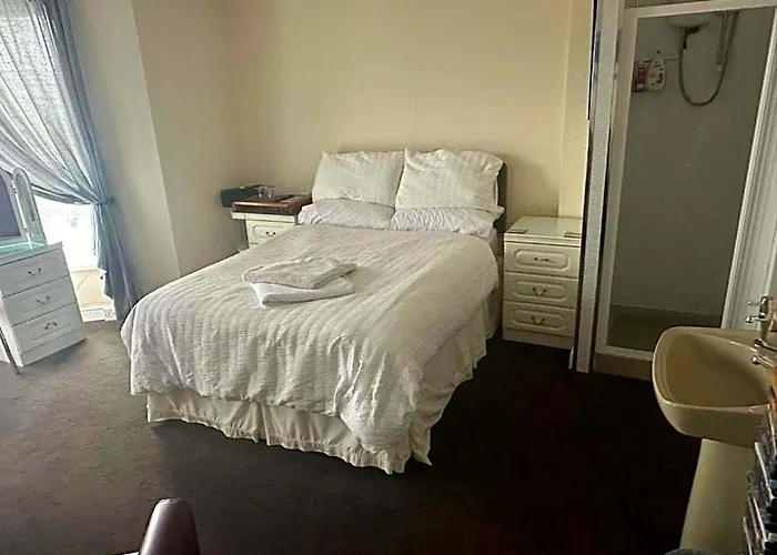 Oyo 4 Sisters Inn
