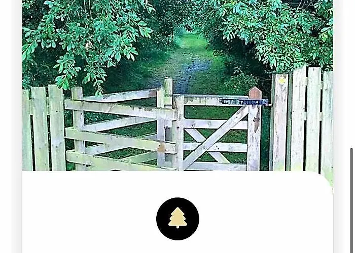 Otters Rural Retreat - Private Hot-Tub & Free Golf For Guests Included