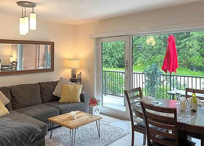 Al'S Escape By Revelstoke Vacations