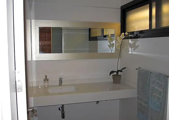 Amadores Beach Apartments