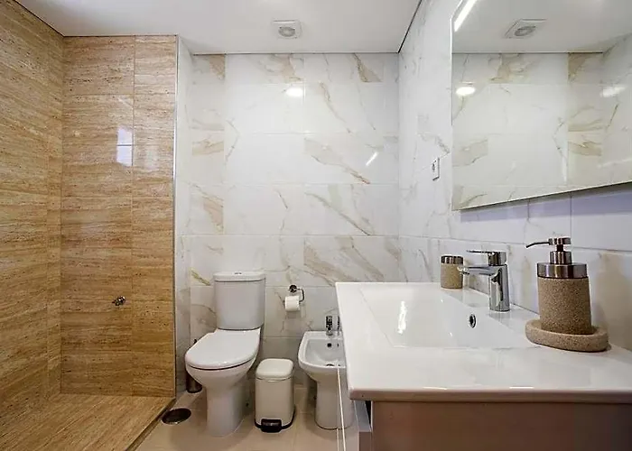 Fresh & Breezy Tavira Apartment