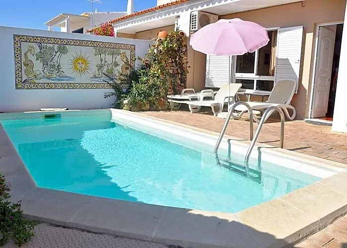 Comfortable And Well Equipped Terrace Villa With Private Pool And Air Conditioni
