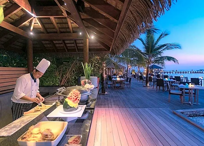 Komandoo Island Resort & Spa