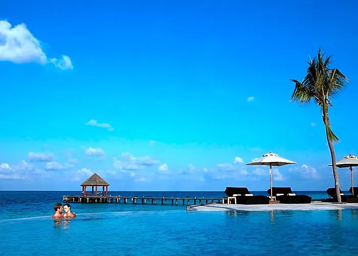 Komandoo Island Resort & Spa