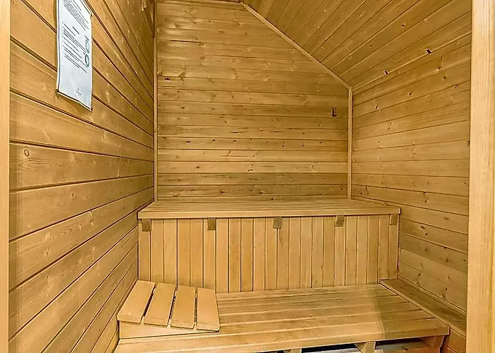 Tilford Woods Lodge Retreat