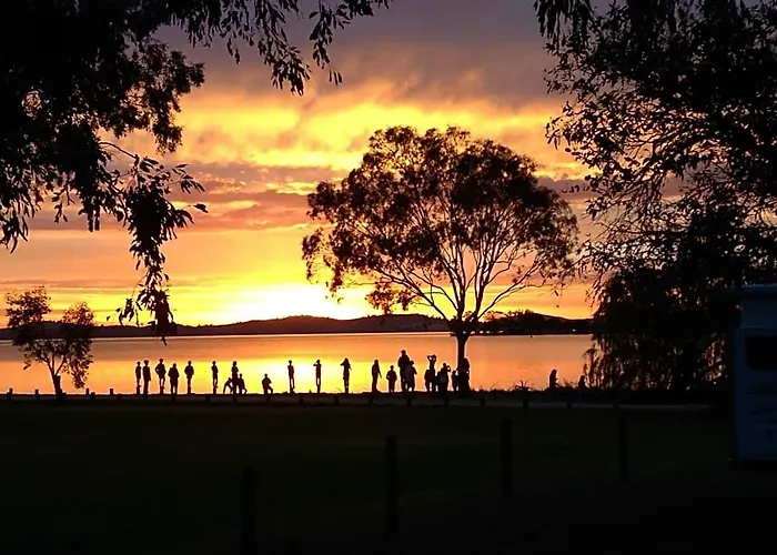 Lake Hume Holiday Park