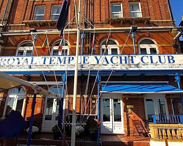 Royal Temple Yacht Club, Bar & Hotel, Pet Friendly!