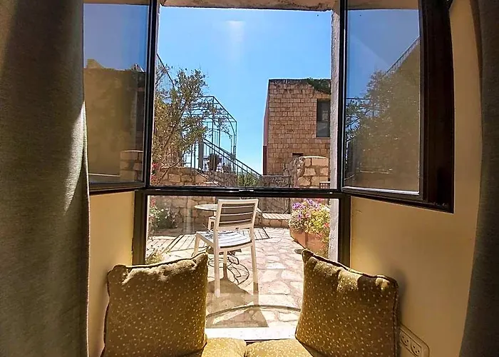 Artists' Colony Inn Zefat