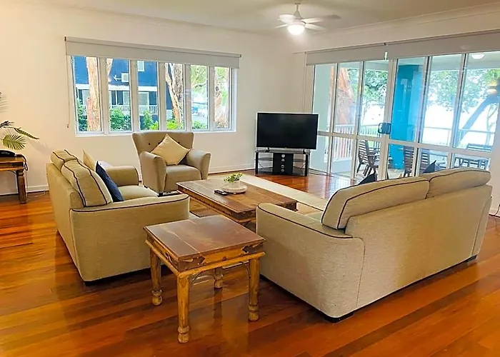 Beachview Apartments At Villa Paradiso