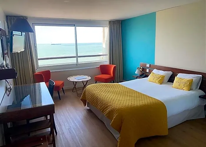 Logis Hotel - La Petite Rade
