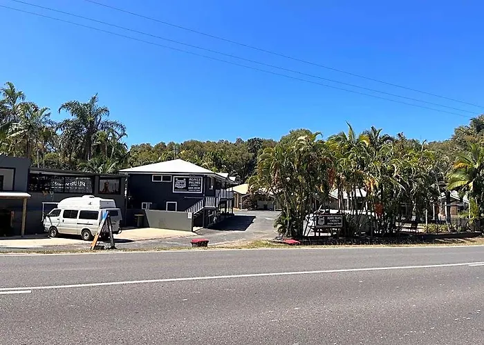 Agnes Palms Motel