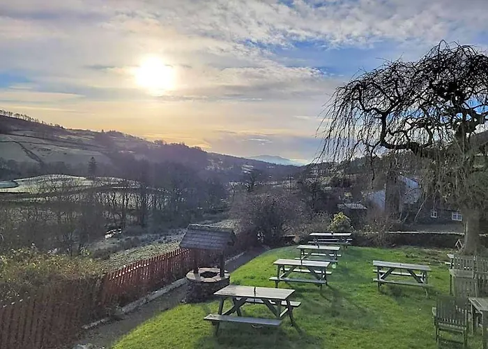 The Mortal Man Inn