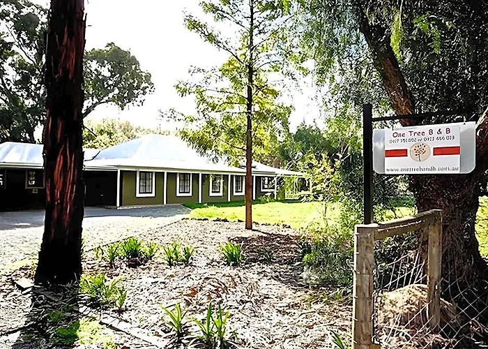 One Tree Bed And Breakfast