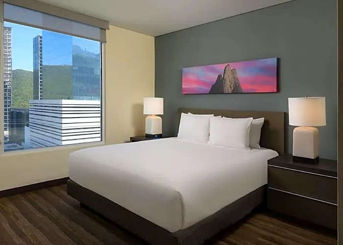 Hyatt House Monterrey Valle