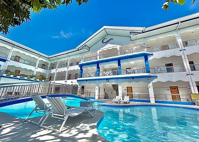 Santiago Cove Hotel And Restaurant