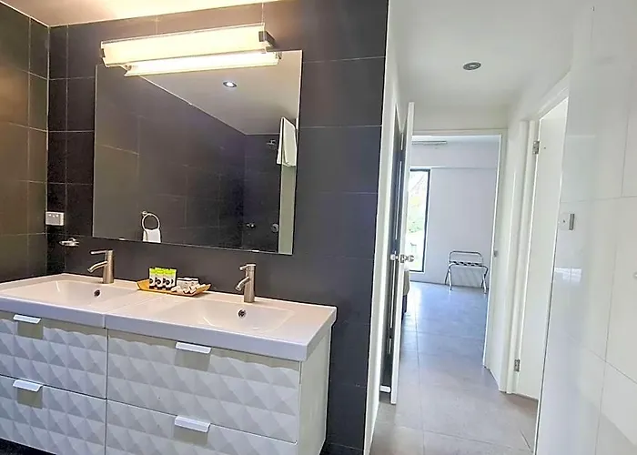 Ramada Suites By Wyndham Seafront Coral Coast