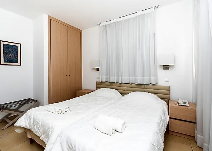 Flora Hotel Apartment