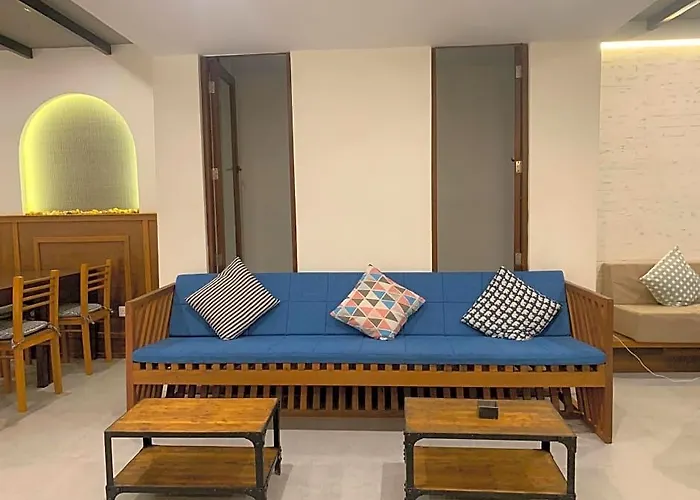 Courtyard Guesthouse