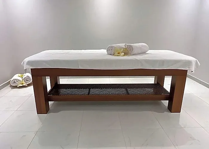 Lures Hotel