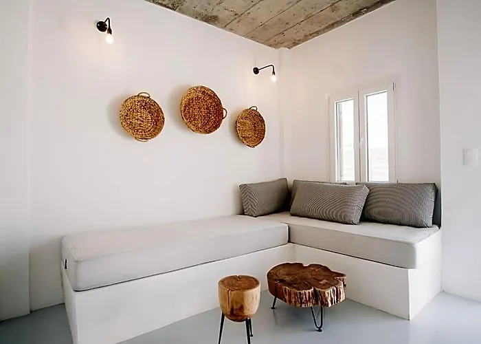Mesanto Luxury Suites