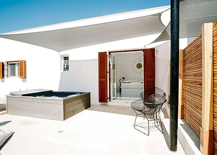 Mesanto Luxury Suites