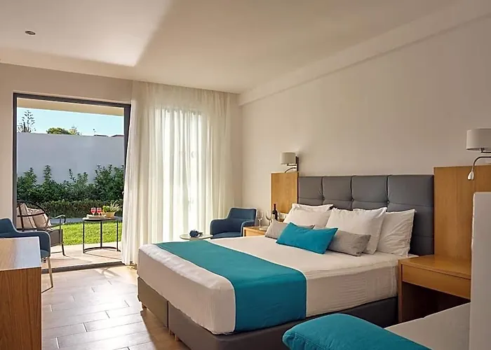 Cavo Orient Beach Hotel & Suites