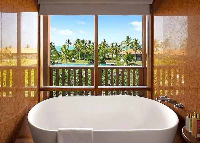 Cinnamon Bentota Beach