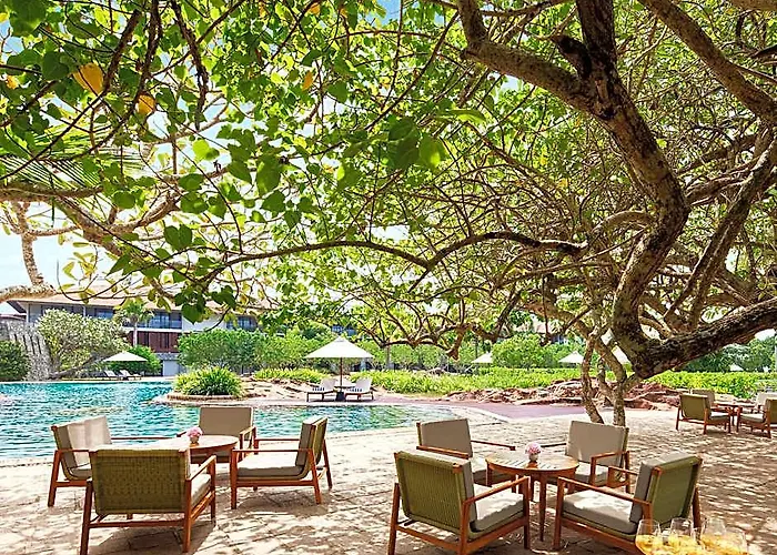 Cinnamon Bentota Beach